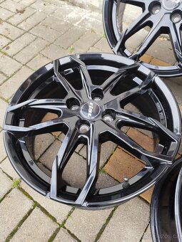 ALU 4x100 r17 RIAL - KIA, TOYOTA - ZÁNOVNÍ DISKY - 7