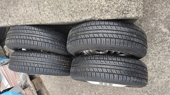 Letni pneu na alu 165 / 70 / 13 - 7