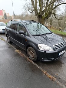 Toyota Avensis Verso r.v. 2003 benzín - 7