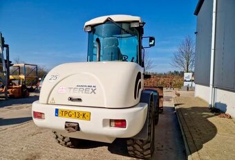 KLOUBOVÝ NAKLADAČ TEREX TL 100 - 7