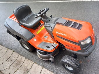 Prodám zahradní traktor Husqvarna CTH 173 17Hp Hydro - 7