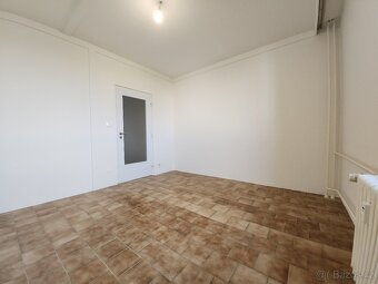 Prodej bytu 3+1, 75 m², Luďka Matury, Pardubice - 7