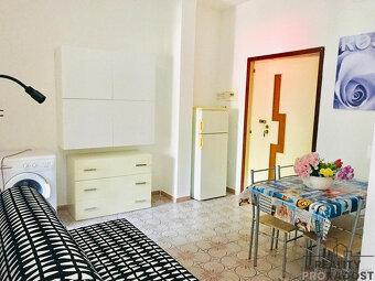 Prodej bytu 2+kk 45 m² ,via Secchia, Montesilvano, Itálie - 7