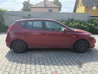 Hyiundai i30 1.4 80kW - r.v. 3/2009 - náhradní díly - 7