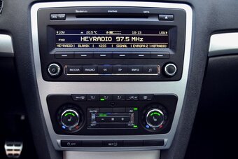 Škoda Octavia II 2.0 TDI 125kW RS kombi TOP STAV - 7