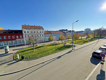 Pronájem bytu 1+kk kousek od centra Brna. - 7