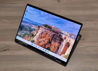 HP 2v1, Ryzen 7-8840 8/16x 5,1GHz, 16GB DDR5, 1TB SSD, R780M - 7