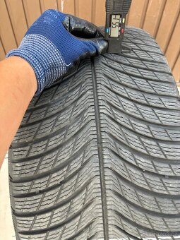 R20 Mercedes AMG GT 4door 5x112 Zimni Michelin - 7