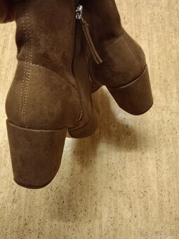 Zara Basic dámské kozačky velikost 37. - 7