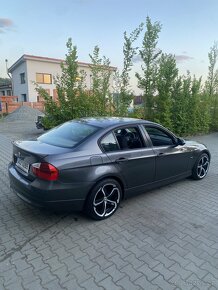 Bmw e90 320i - 7