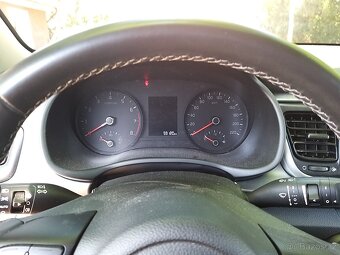Prodáme KIA RIO 1,2 COMFORT (2022) - 7
