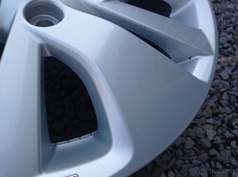 5x114,3 Suzuki SX4 6Jx16 ET50 alu disky - 7