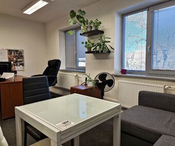 Pronájem kancelářských prostor s balkonem, 85m2, Olomouc - 7