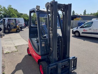 Vysokozdvižný vozík Linde 2t., LPG - 7