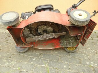 sekačka na trávu Mountfield a Vari - 7