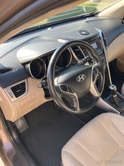 Hyundai i30 r.v.2015 - 7
