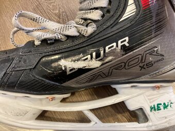 Brusle Bauer Vapor X5 PRO INT vel. 4.5 FIT2 - 7