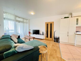 Pronájem velkého bytu 2+kk s balkónem, 70m2, Olomouc, Neředí - 7