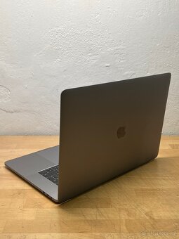MacBook Pro 15” 2017/16GB RAM/Intel i7/512GB SSD/ Záruka - 7