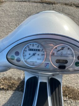 Piaggio Vespa ET4 125ccm - 7