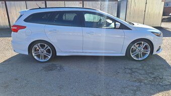 Ford Focus ST250 kombi 184kw 2015 1.majitel - 7