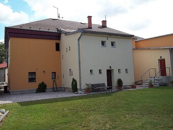 Dlouhodobý pronájem Kněžnice Jičín za 7100 Kč (230 Kč/den) - 7
