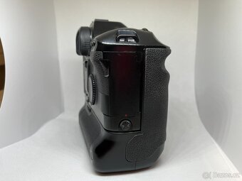 Canon EOS 1 HS - 7