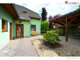 Prodej domu 6+kk, 182 m2, pozemek 549 m2, garáž, bazén, Dobč - 7