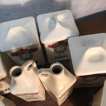 stoleté kořenky - dózy na potraviny - lahev na ocet - olej - 7