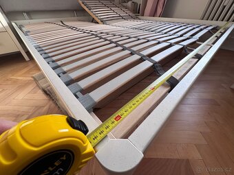 Manželská postel 180x200 s rošty - 7