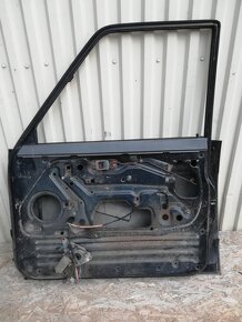 Pravé přední dveře Nissan Patrol GR Y60 - 7