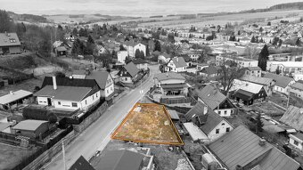 Stavební parcela s hotovou studií - Rodinný dům 2 apartmány - 7
