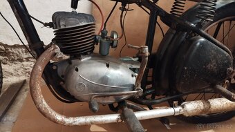 ČZ 125 T - 7