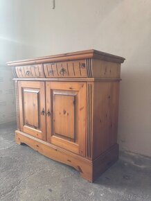 PRODÁM KOMODU MASIVNÍ BOROVICE - 7