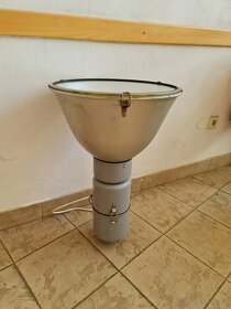 Tovární industriální halogenové osvětlení, lampa, světlo - 7