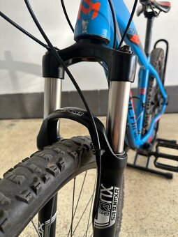 Jízdní kolo rock machine M 27.5 - 7