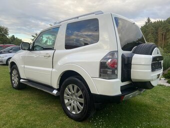 MITSUBISHI PAJERO 3.2DIESEL,3 dveř,4x4,Navi,Xenon - - 7