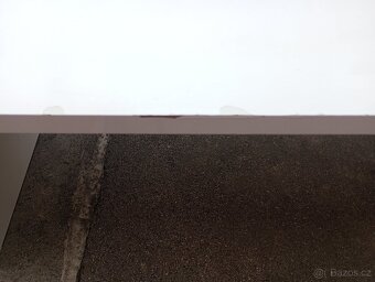 Pracovní stůl s kontejnerem - 7