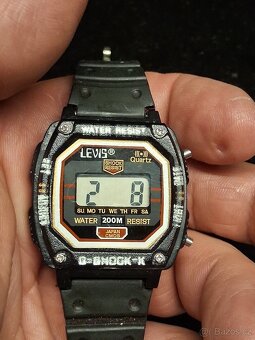 Digitální hodinky LEVIS - 7