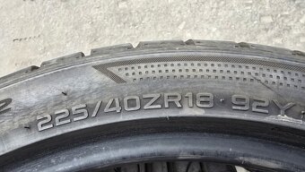 Letní pneu 225/40/18 Hankook - 7