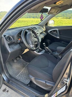 Toyota rav4 - 7