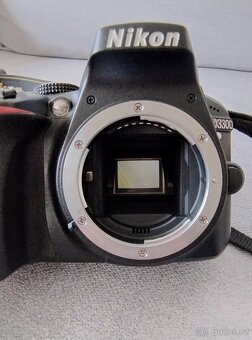 Nikon D3300 + objektiv + příslušenství - 7