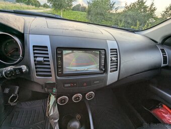 Peugeot 4007 - 7