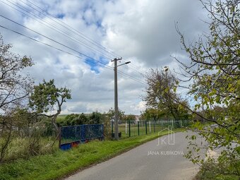 Pozemek vhodný k výstavbě rodinného domu, 651 m² - 7