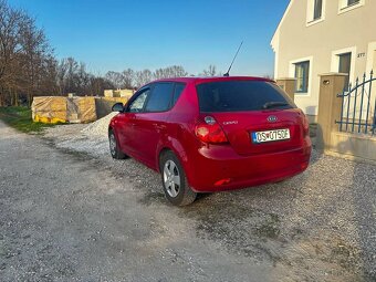 KIA Ceed 1.4 Benzín - 7