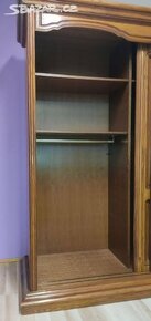 SLEVA - Dubová kompletní ložnice se 2 zašupovacími skříněmi - 7