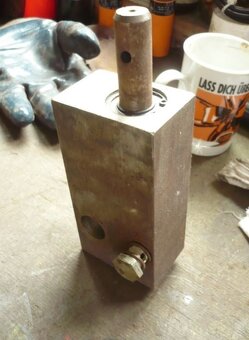 hydraulický nůžkový hever po přetěsnění a nový olej - 7