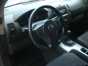 Nissan  Pathfinder  2.5 dCi - 7