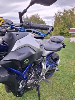 Yamaha MT 07 - 7