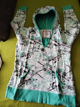 Mikina,2trička,2svetry, vel.M/L - 7